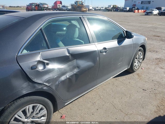 Toyota Camry Le
