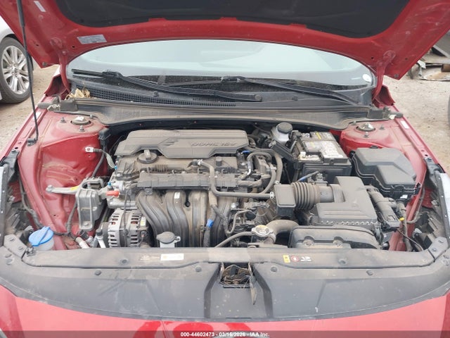 Hyundai ELANTRA Sel