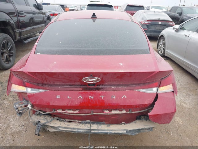 Hyundai ELANTRA Sel