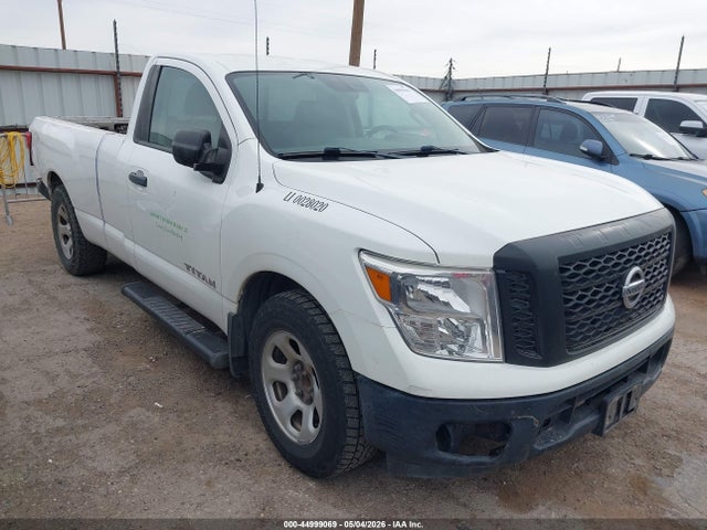 Salvage Nissan Titan Image