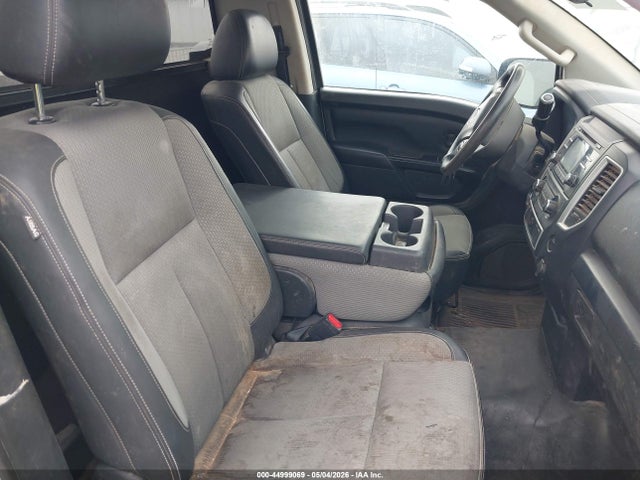 Nissan Titan S