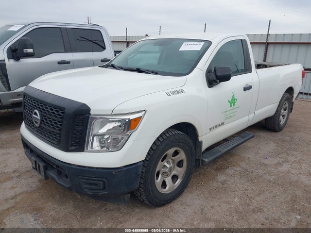 Nissan Titan S