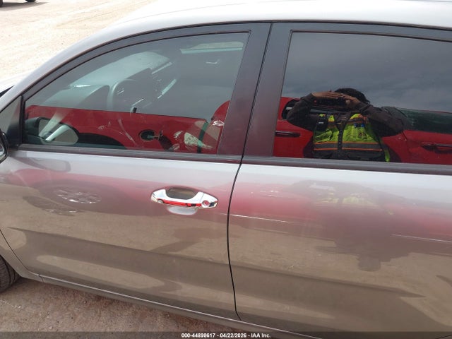 Kia Rio S