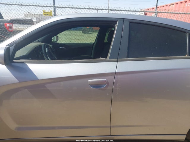 Dodge Charger Se
