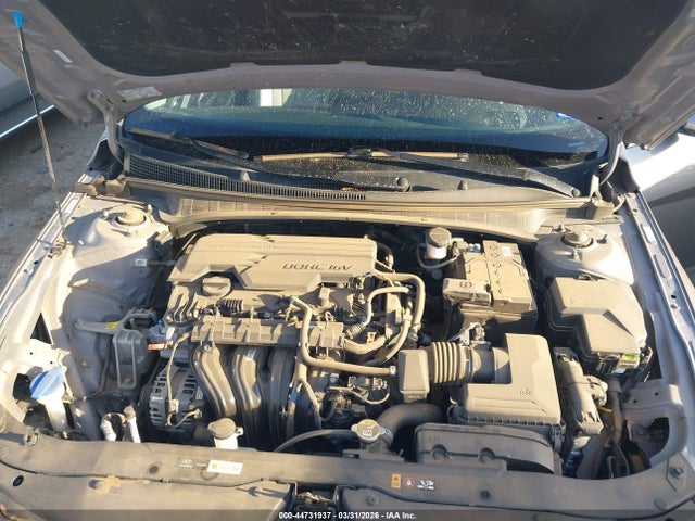 Hyundai ELANTRA Limited