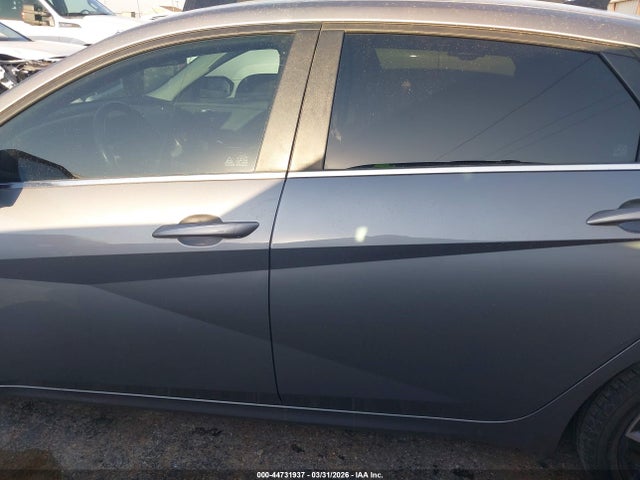 Hyundai ELANTRA Limited