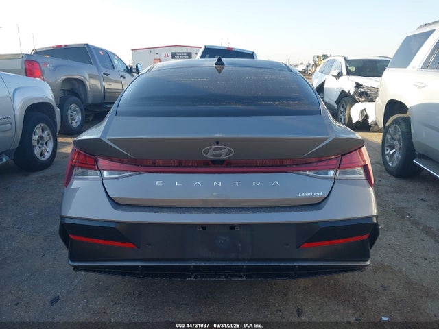 Hyundai ELANTRA Limited