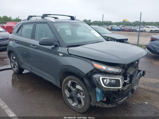 Salvage Hyundai VENUE Image