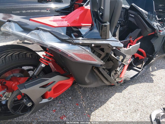 Polaris Slingshot R
