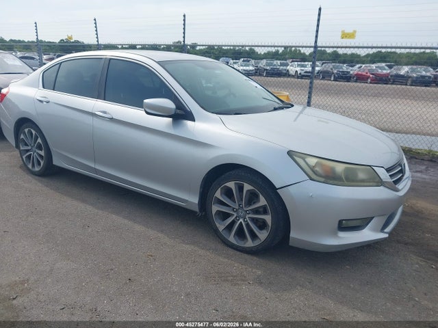 Salvage Honda Accord Image