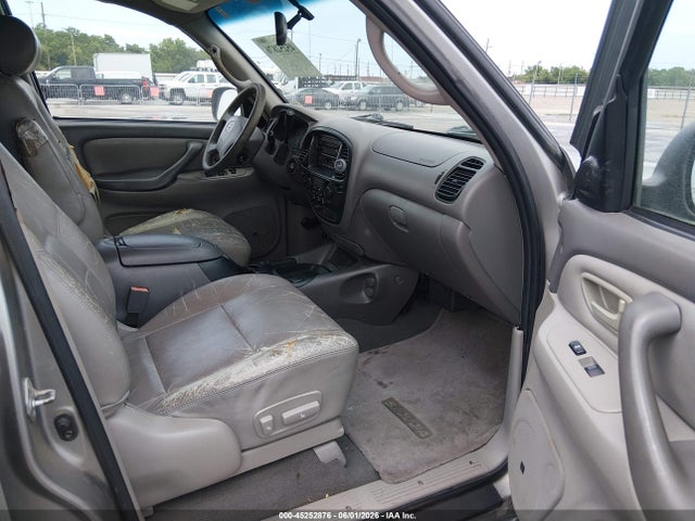 Toyota Sequoia Sr5 V8