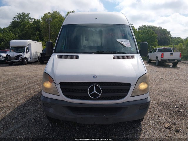 Mercedes-Benz Sprinter 2500 High Roof