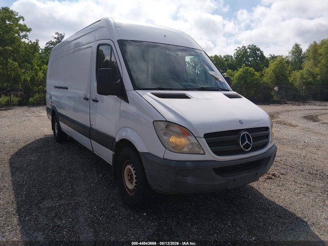 Salvage Mercedes-Benz Sprinter 2500 Image