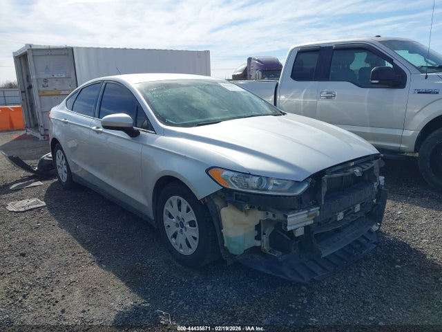 Salvage Ford Fusion Image