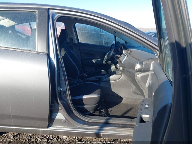 Nissan Versa 1.6 S
