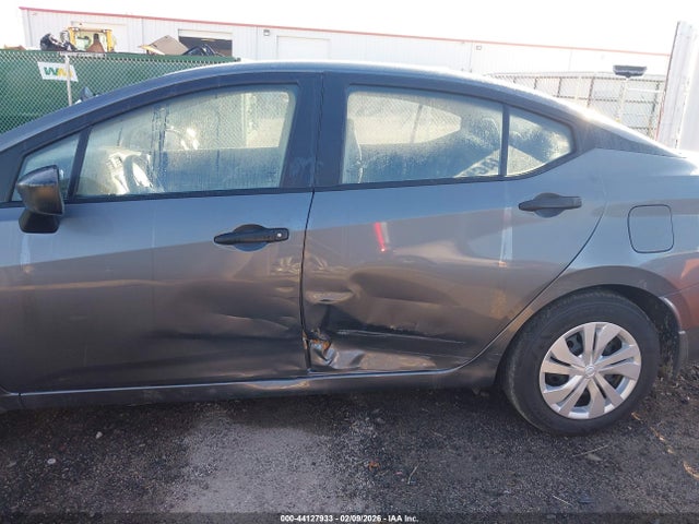 Nissan Versa 1.6 S