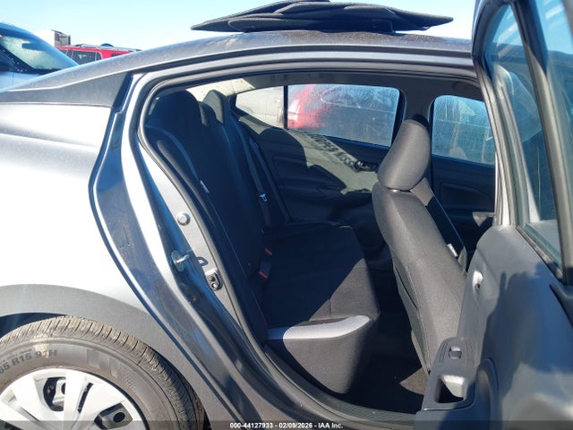 Nissan Versa 1.6 S