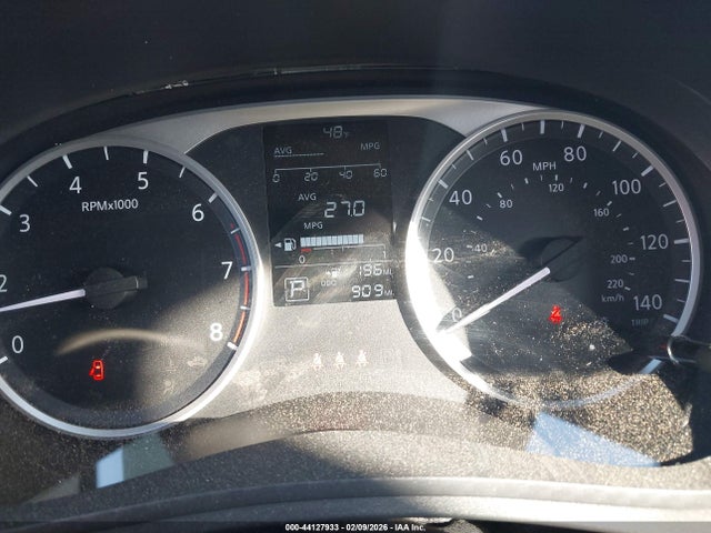 Nissan Versa 1.6 S