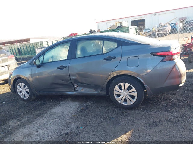 Nissan Versa 1.6 S