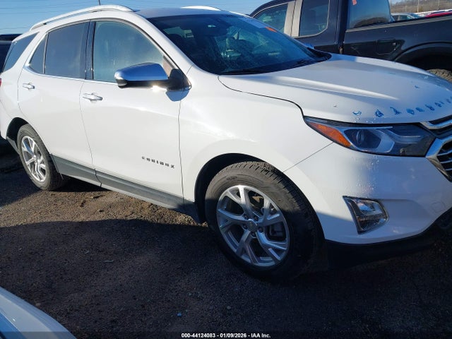 Salvage Chevrolet Equinox Image