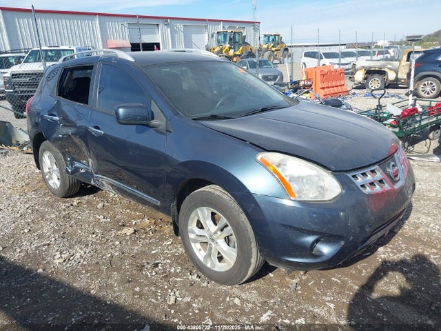 Salvage Nissan Rogue Image