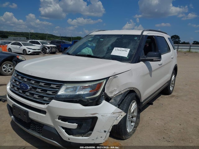 Ford Explorer Xlt