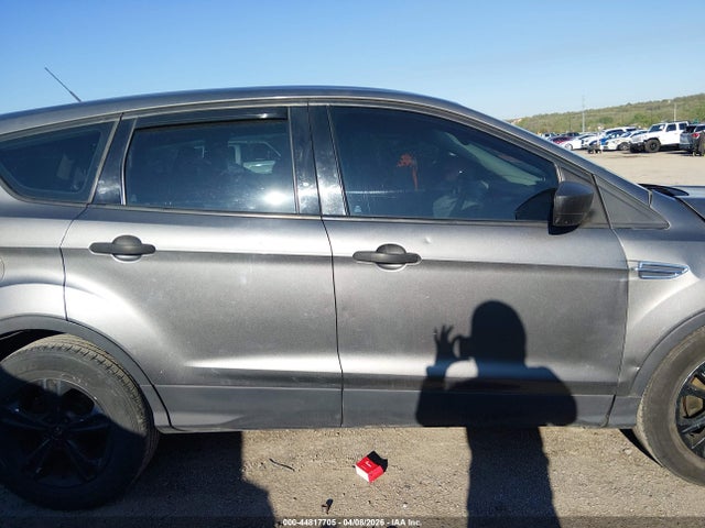 Ford Escape S