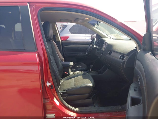 Mitsubishi Outlander Se