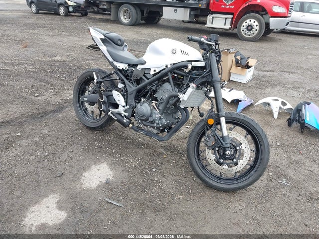 Salvage Yamaha Yfz320 Image