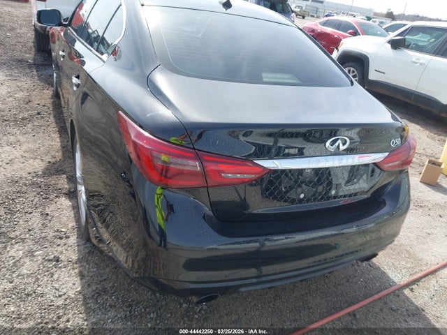 INFINITI Q50 3.0t Luxe