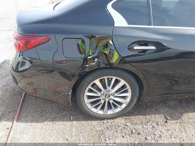 INFINITI Q50 3.0t Luxe