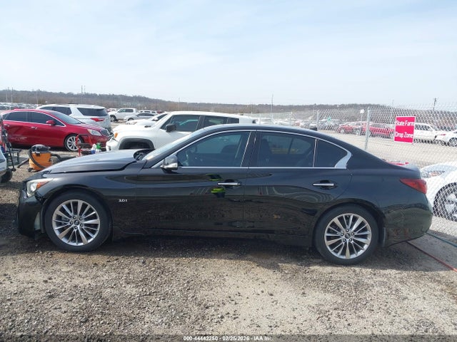 INFINITI Q50 3.0t Luxe