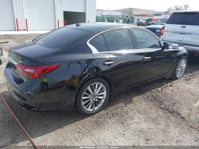 INFINITI Q50 3.0t Luxe
