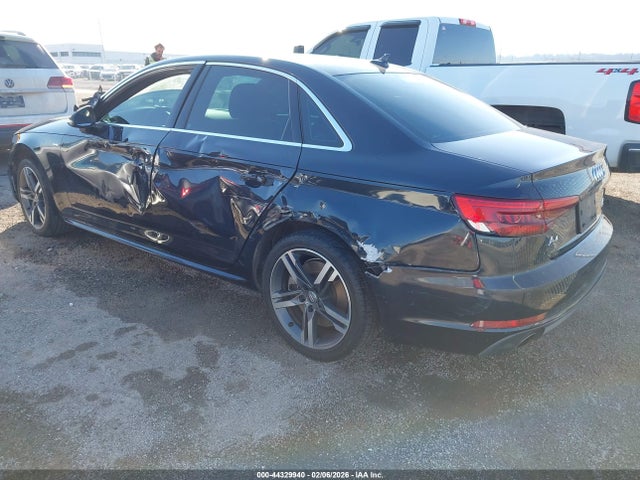 Audi A4 2.0t Premium