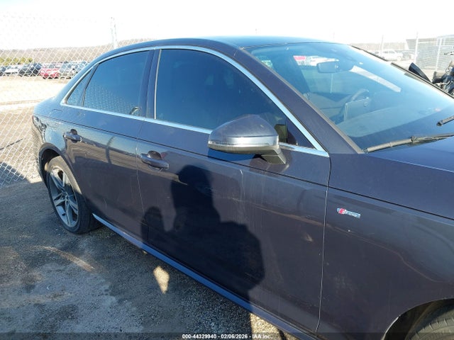 Audi A4 2.0t Premium