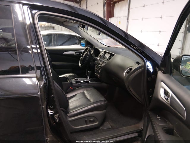 Nissan Pathfinder Sl