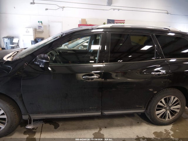 Nissan Pathfinder Sl