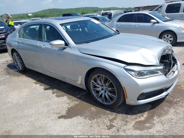 Salvage BMW 7 Series Image