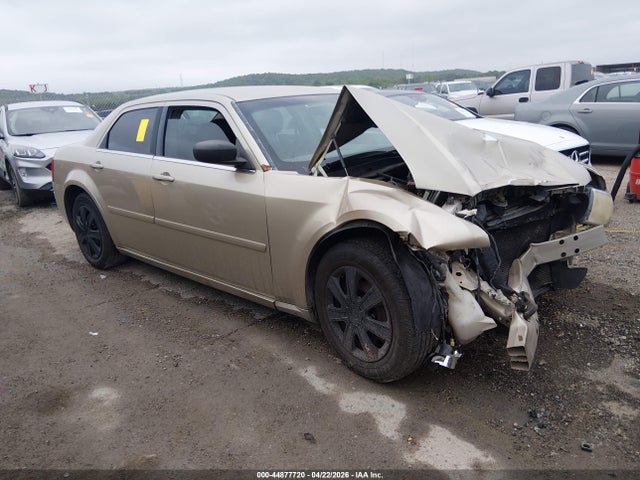 Salvage Chrysler 300 Image