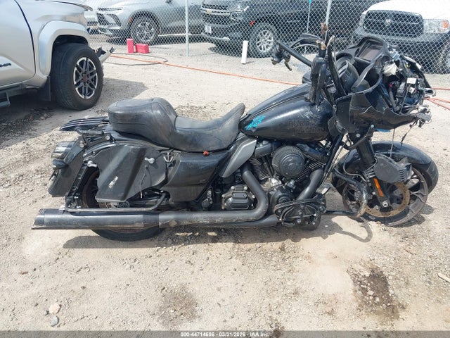 Harley-Davidson Fltrxst