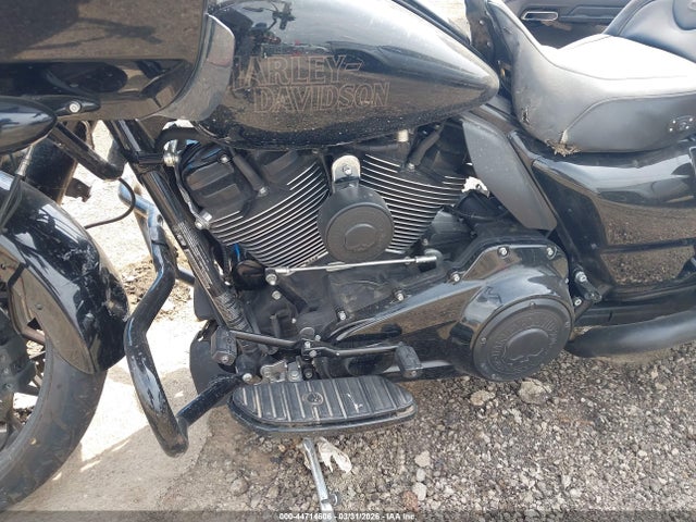 Harley-Davidson Fltrxst