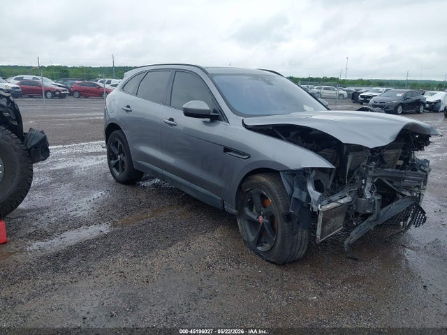 Salvage Jaguar F-PACE Image