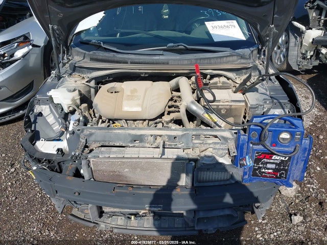 Hyundai VELOSTER Turbo
