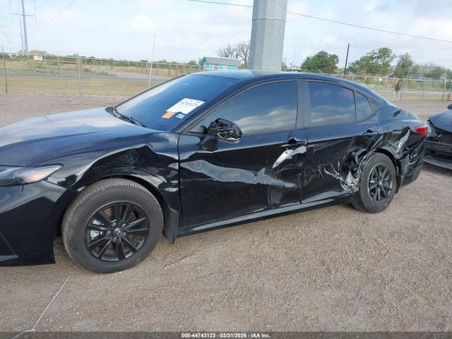 Toyota Camry Le