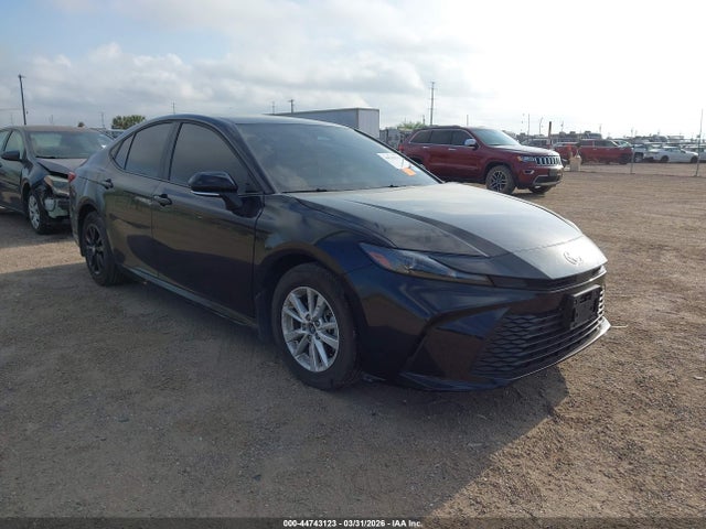 Salvage Toyota Camry Image