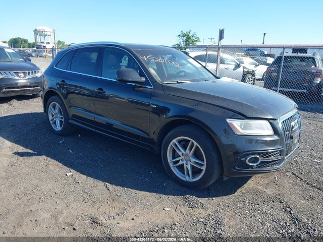Salvage Audi Q5 Image