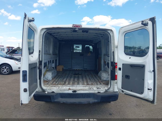 Nissan Nv S V6