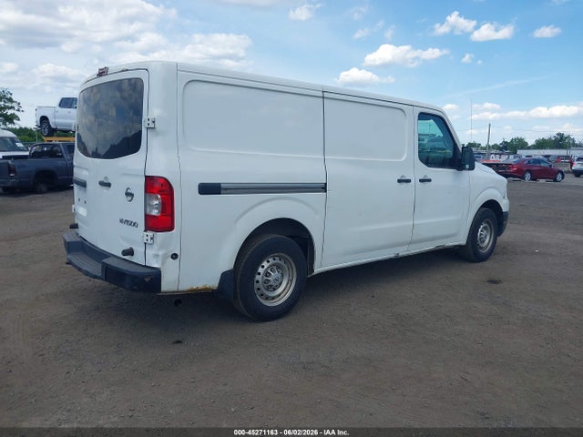 Nissan Nv S V6