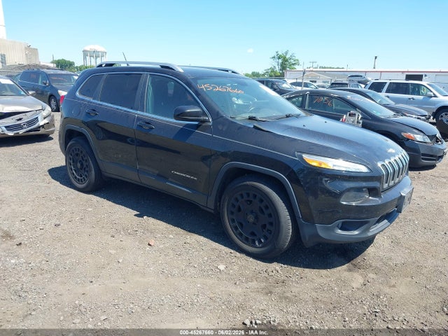 Salvage Jeep Cherokee Image