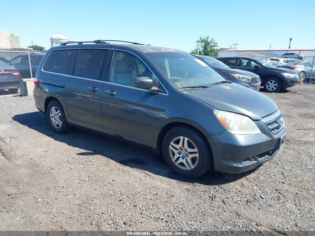 Salvage Honda Odyssey Image